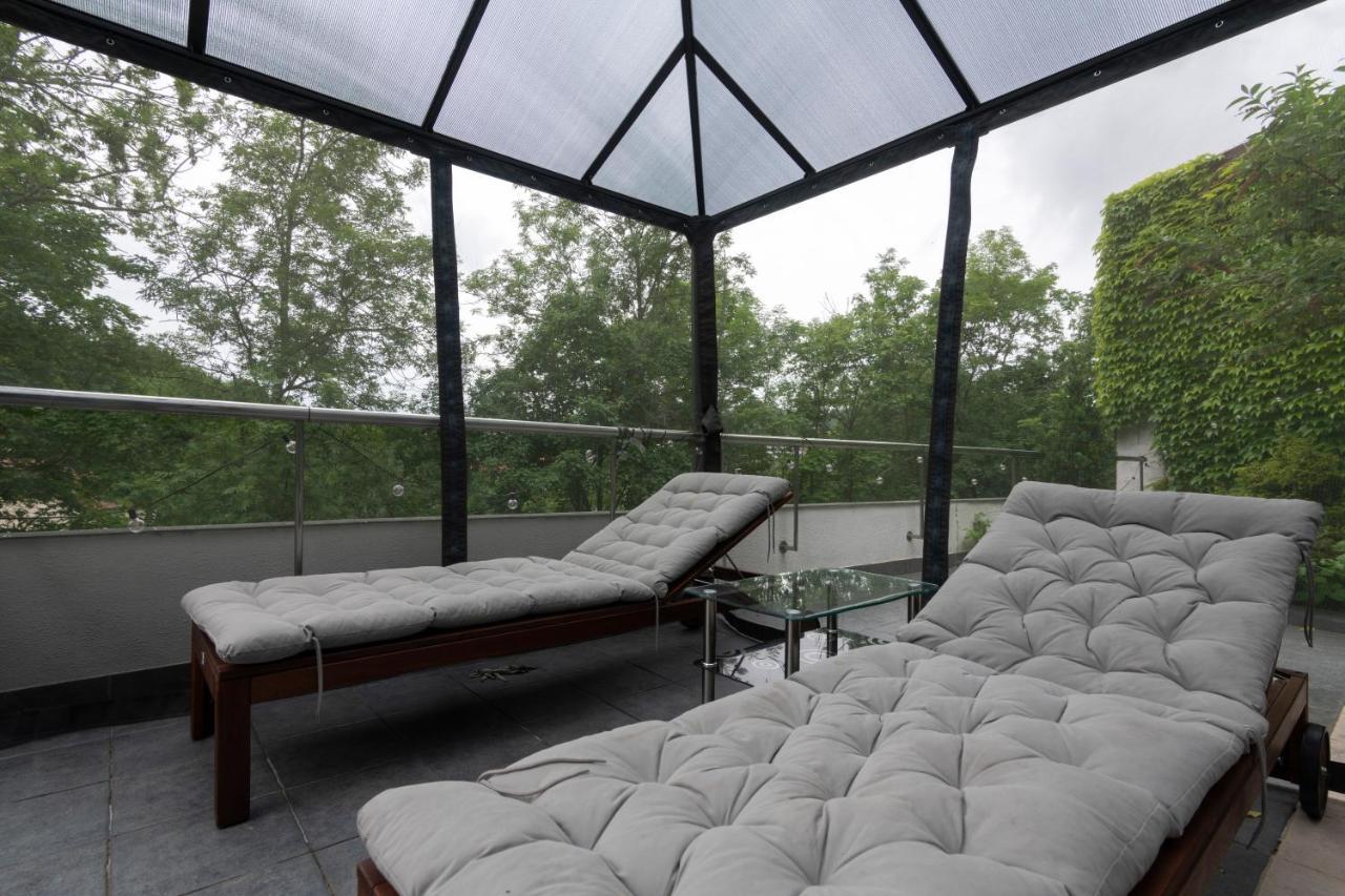 Unique Apartment With Private Pool, Cinema, Spa Praga Exterior foto