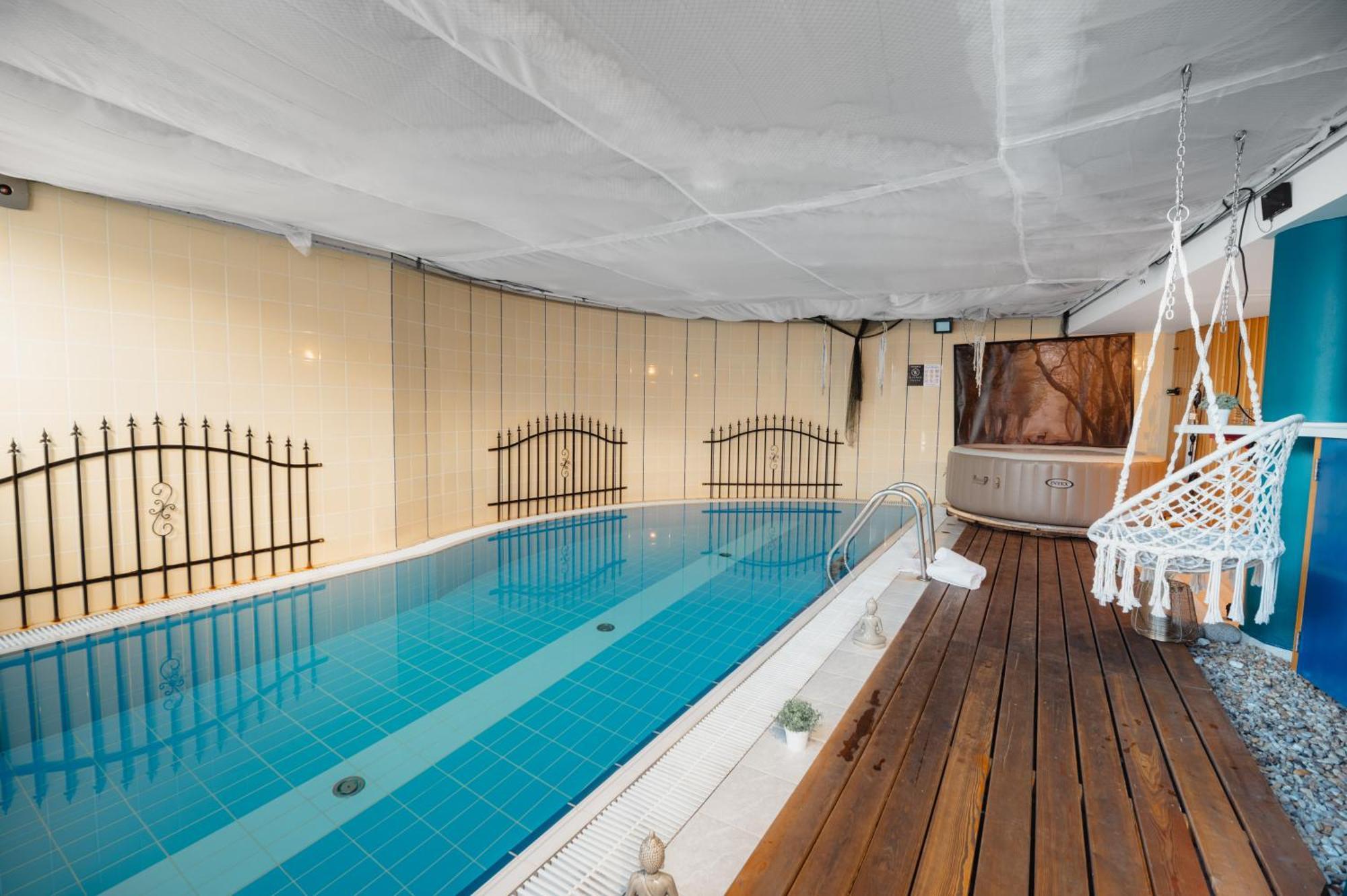 Unique Apartment With Private Pool, Cinema, Spa Praga Exterior foto